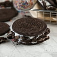 thumbnail image 4 of Nabisco Oreo Boîte de 23,1 lb Gaufrettes pour Crème Glacée de 3 Po, 4 of 4