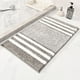 thumbnail image 4 of Tapete de entrada de microfibra extra grueso, 1 unidad, antideslizante, 40,64 x 60 cm, absorbente de agua, para baño y cocina, con reverso de secado rápido para zonas húmedas (gris)., 4 of 9