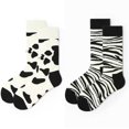 thumbnail image 1 of Calcetines de mujer ZHAOCHENG (2 pares) algodón suave blanco y negro con rayas y estampado de vaca, 1 of 5
