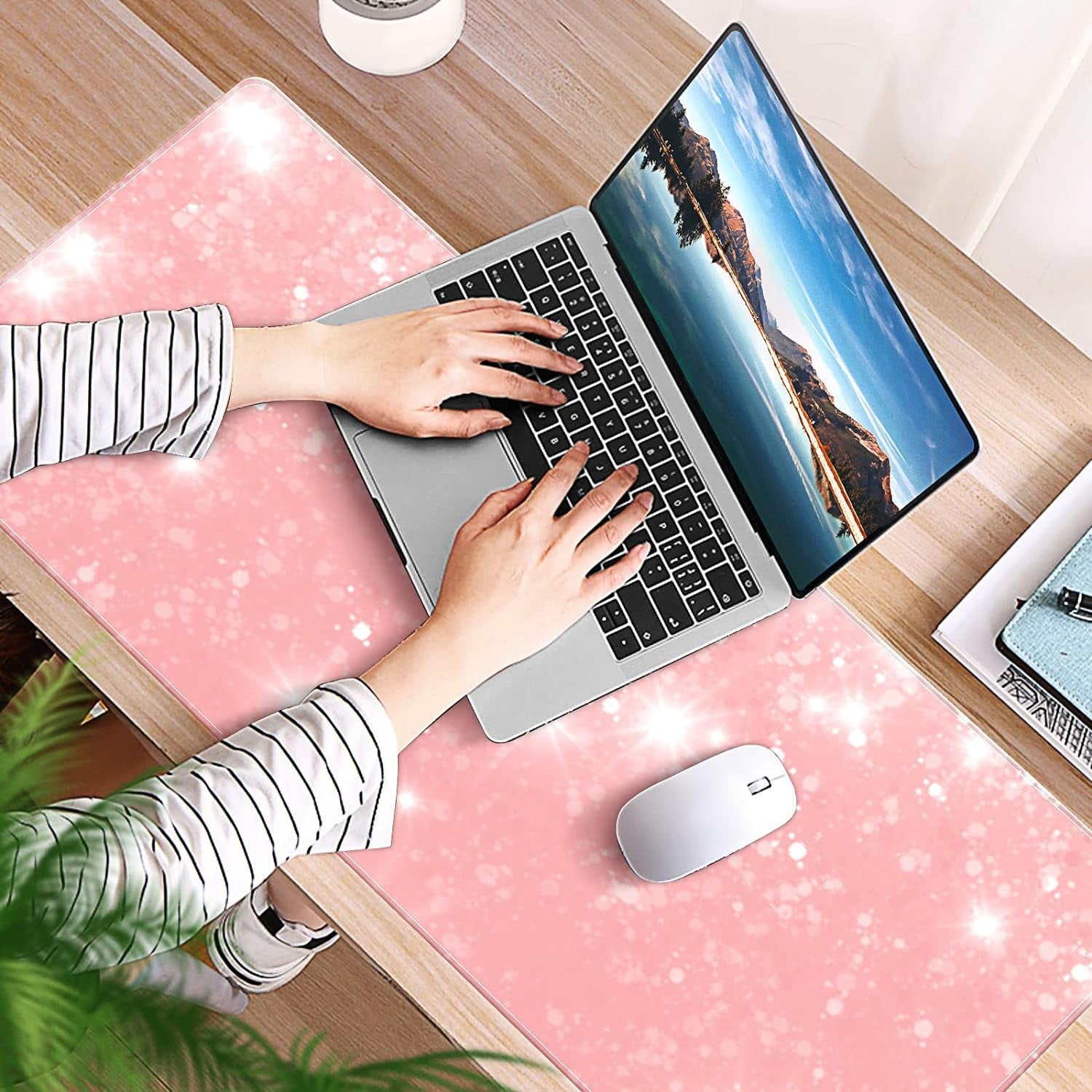 Pink Shiny Rose Gold Desk Mat, Desk Accessory, Cute Workspace, Trendy Workspace, Trendy, 35.4x15.7in Large Gaming Mouse Pad, Cute Desk Topper, Pretty Desk Pad