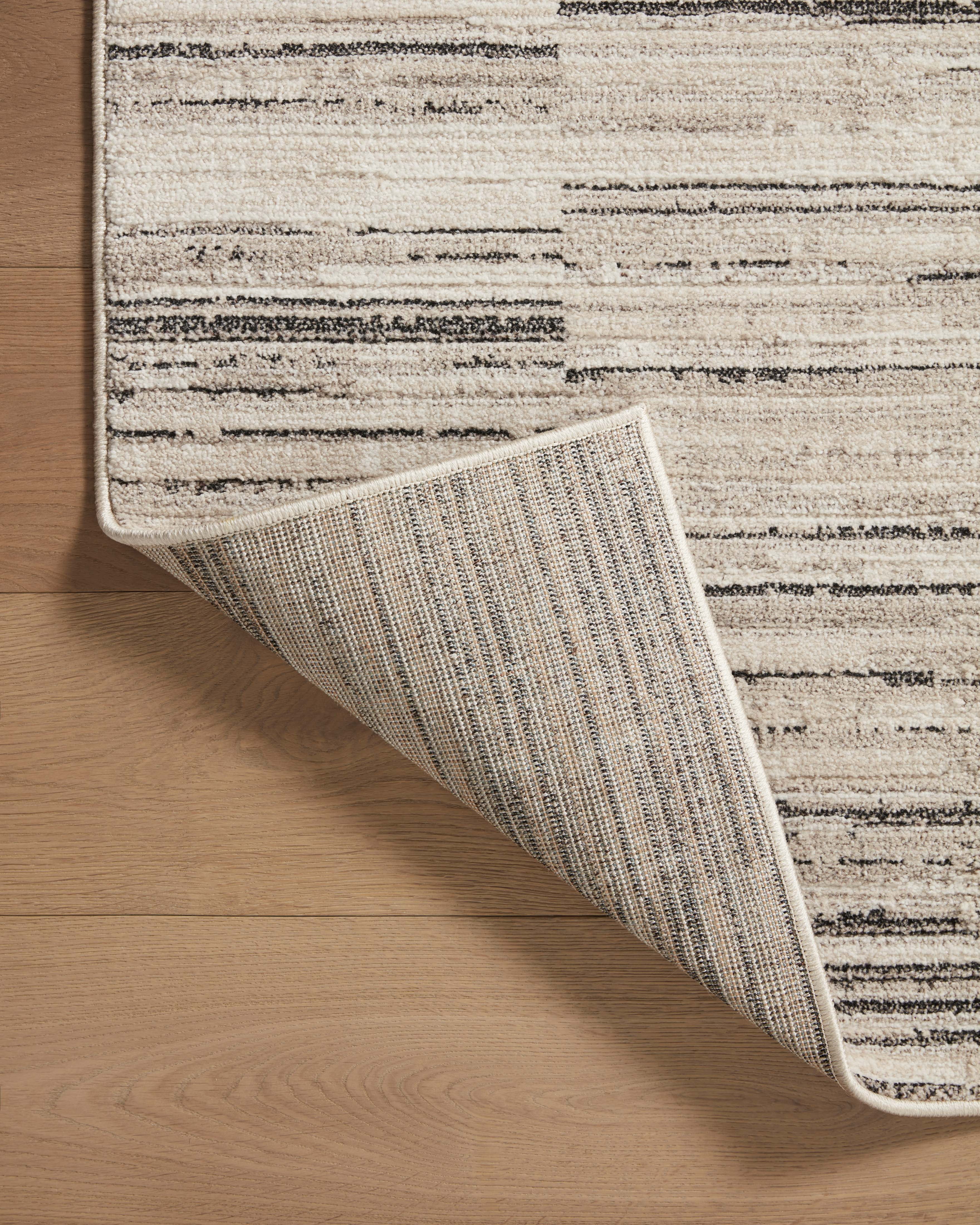 Loloi Darby Charcoal / Sand 2'-7" x 4' Accent Rug
