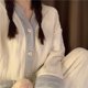 thumbnail image 3 of Pijama de franela para mujer, otoño e invierno, manga larga, estilo traje de vellón grueso, aspecto alto, vellón coral de invierno, 3 of 5