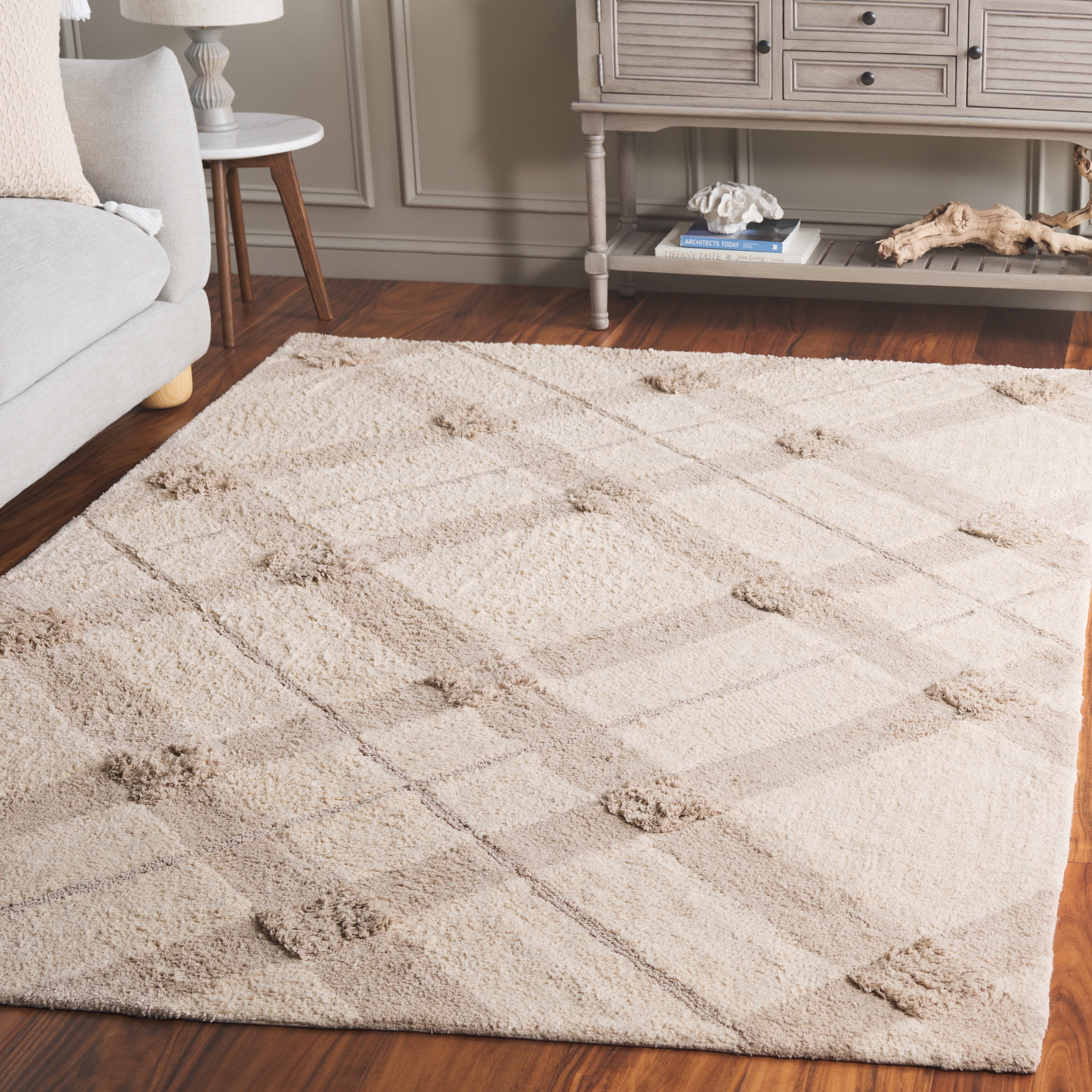 SAFAVIEH Easy Care Elwin Diamond Area Rug, Ivory/Beige, 6' x 6' Square