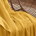 thumbnail image 4 of Manta Bedsure, 100% algodón, tejido gofrado, tamaño queen, color amarillo mostaza, 4 of 7