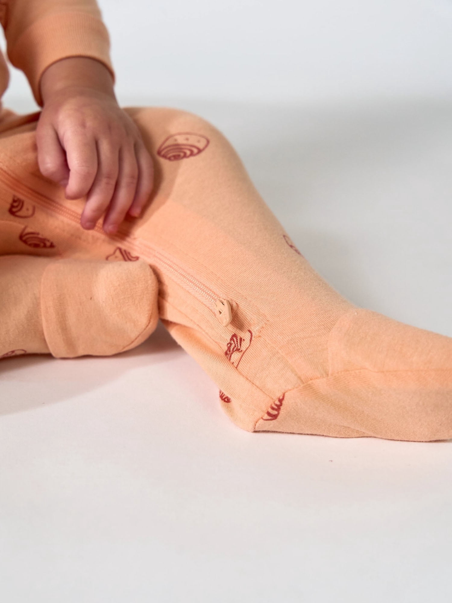 Gerber Baby Neutral Sleep N´ Play 2-Way Zipper Footed Pajamas, 4-Pack, Sizes, Newborn - 6/9 Months