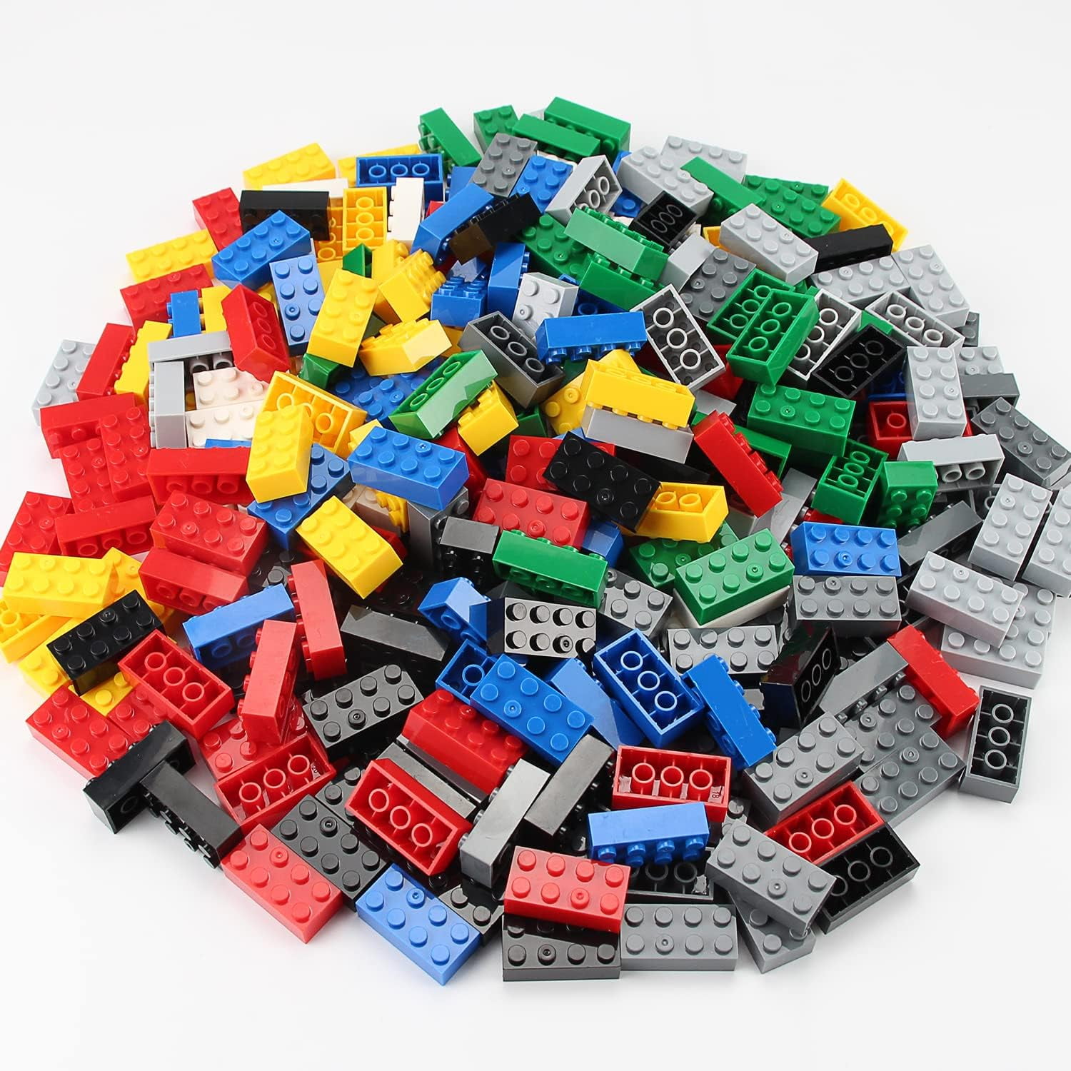 2x4 Bricks 320 Pieces Multicolored Basic Parts Building kit Creative Play Set Blocks Toy Accessories Compatible with 3001 Major Brands (8 Mixed Color)