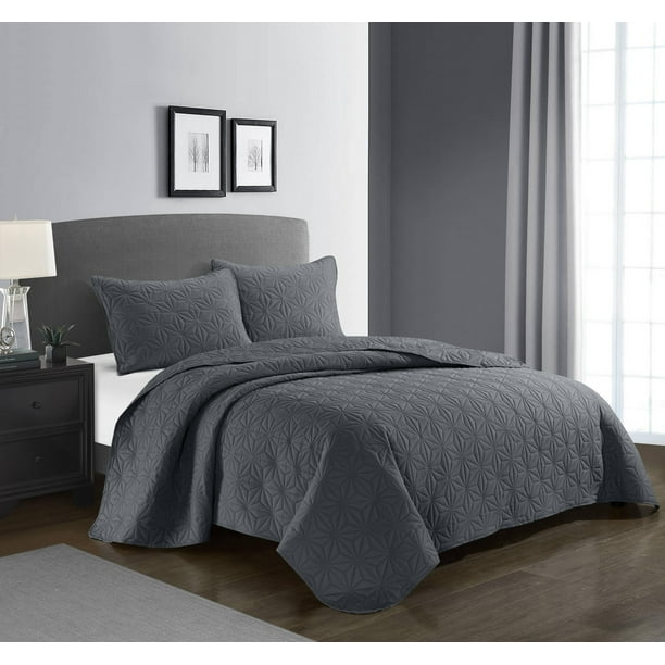 CASA Pinsonic Quilt Set, Multiple Sizes and Colors