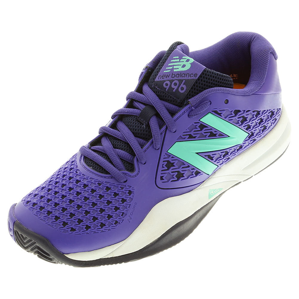 new balance women's 996v2 lightweight tennis shoe