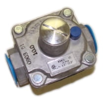 Maxitrol 670 Natural Gas Regulator, 1/2-Inch