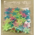 thumbnail image 3 of Pegatinas de estrellas luminosas de 3cm, pegatinas de PVC que brillan en la oscuridad, juguete de pintura fluorescente para dormitorio, sofá, habitación de niños, 50 uds.3273, 3 of 5
