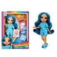 thumbnail image 1 of Soirée pyjama Rainbow High Jr High - Poupée articulée Skyler (bleue) de 9 po (23 cm), 1 of 6