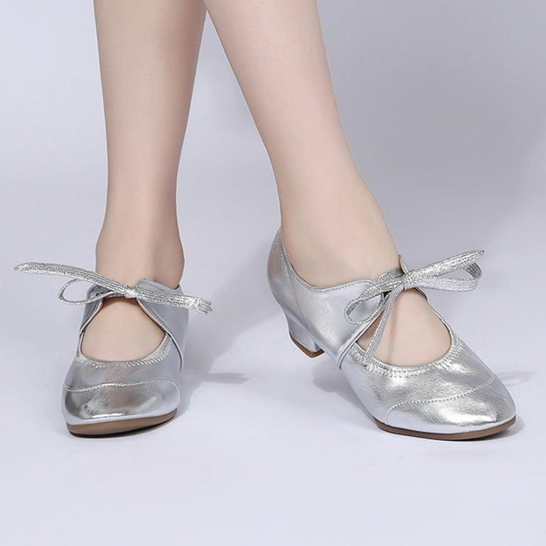That shoe lady sale store