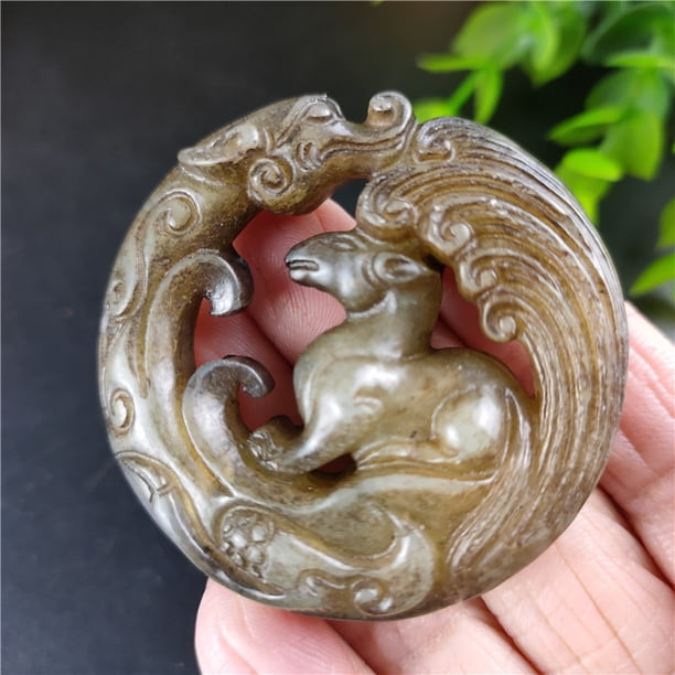 Antique jade artifacts, antique-style crafts, Xiuyan jade, ancient jade, double-sided carving, dragon and horse spirit pendant, jade pendant.