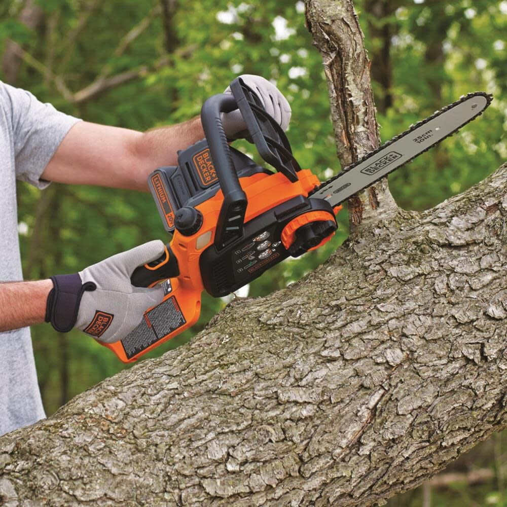 BLACK+DECKER 20V MAX* Cordless Chainsaw, 10-Inch (Tool Only), (LCS1020B)