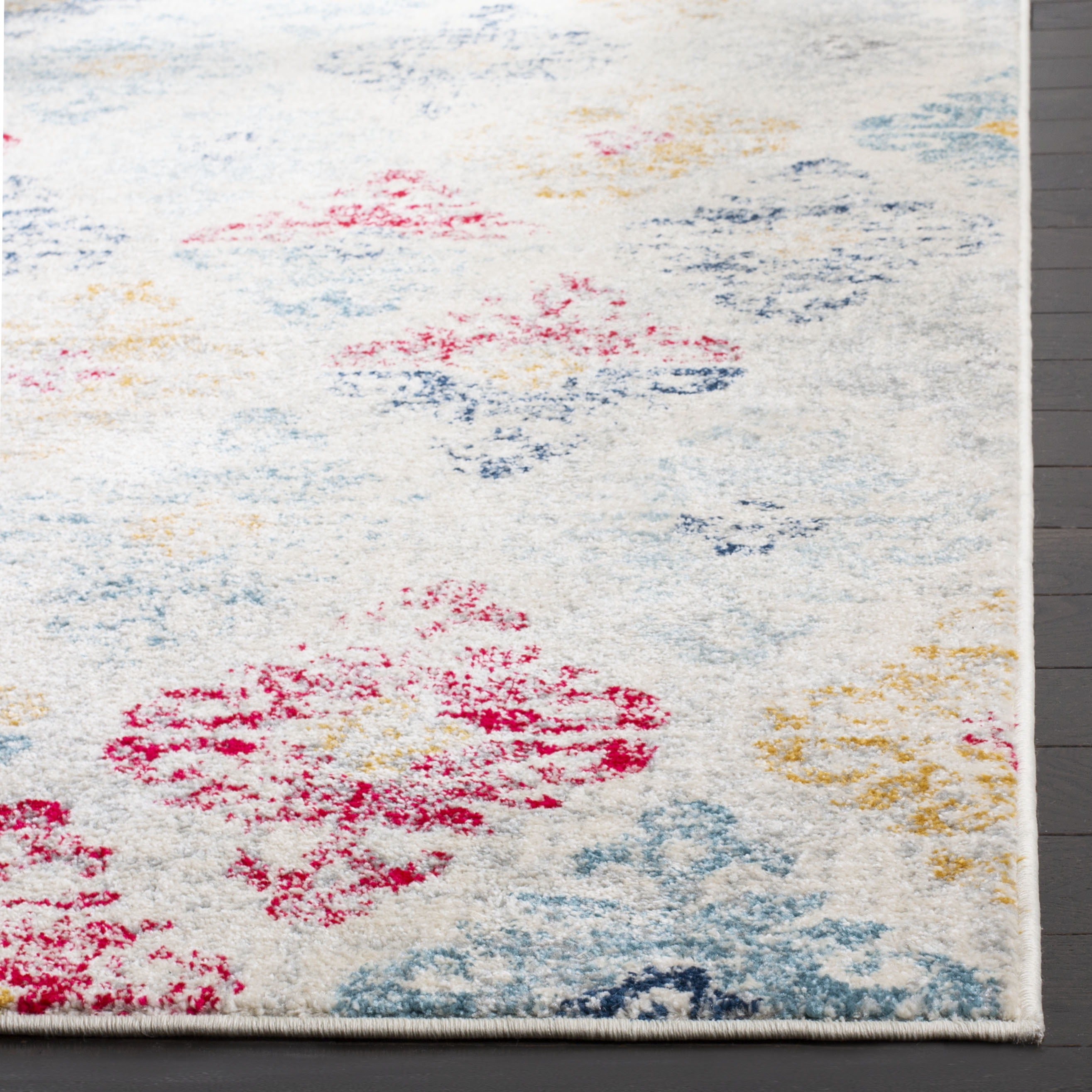 Safavieh Madison Darin Damask Area Rug, Ivory/Blue, 6'7" x 6'7" Square