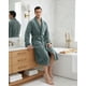 thumbnail image 5 of Bata de Baño NY Threads de Coral Fleece de Lujo para Hombre Gris Talla L-XL, 5 of 6