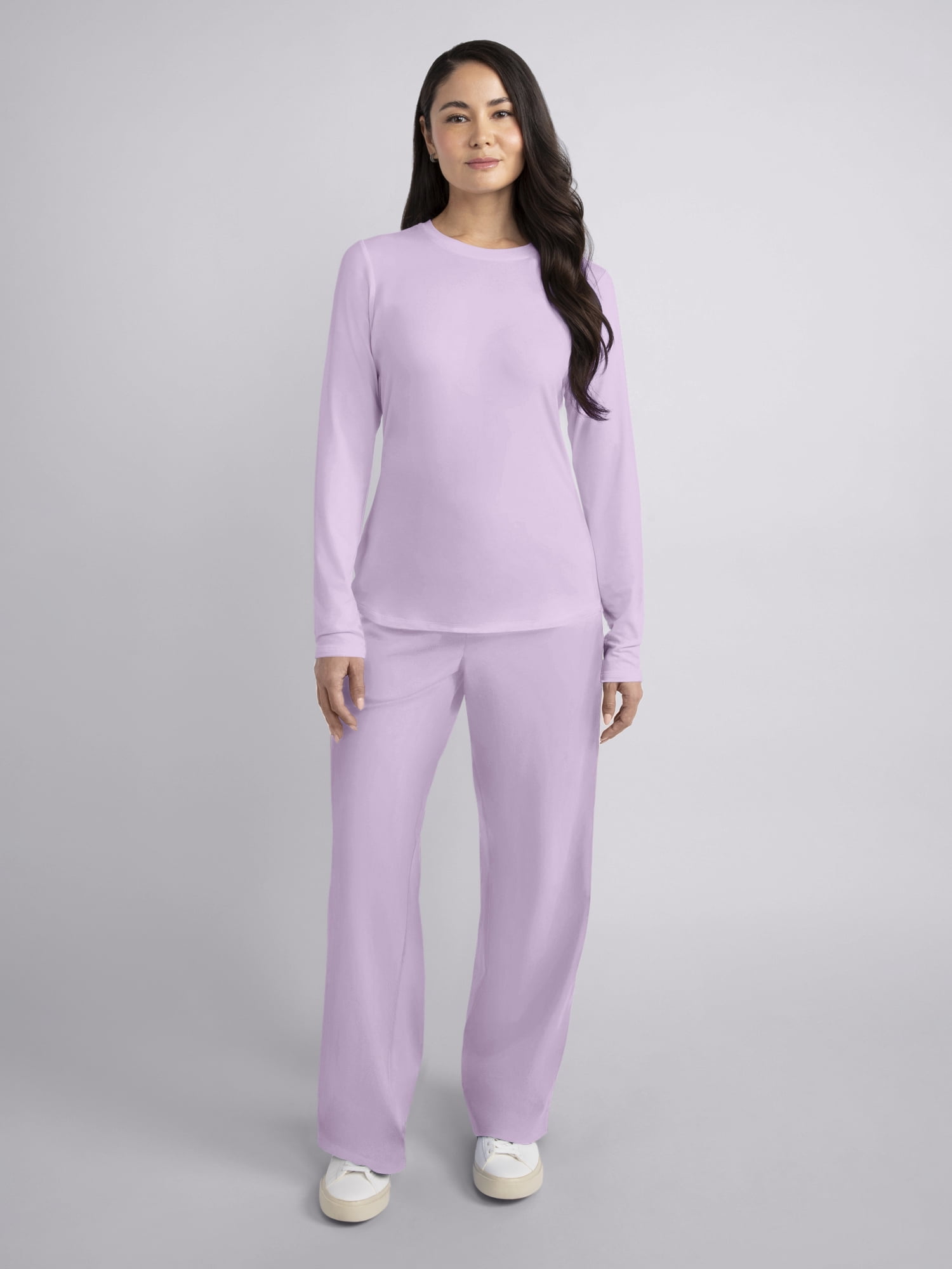 Gildan Women’s Crew Neck Long Sleeve Underscrub T-Shirt, 2-Way Stretch, Sizes XS-2XL