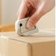 thumbnail image 5 of Cortadora de Cajas Portátil Segura con Empuñadura Ergonómica, Cuchilla de Utilidad Compacta y Resistente a Cortes para Desempaquetar Paquetes del Hogar y Uso Diario, 1 Unidad., 5 of 8