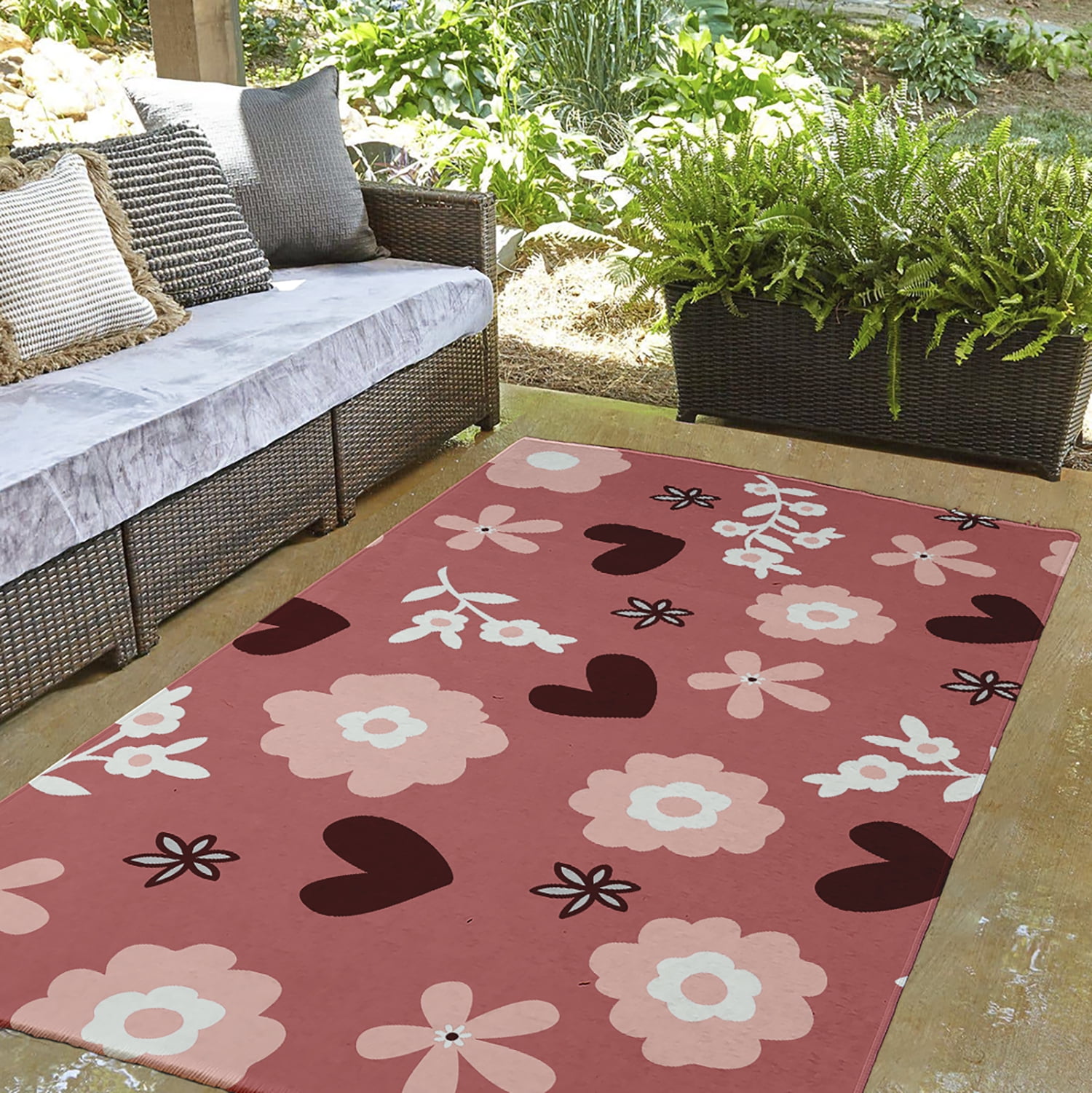 Simply Daisy 3' x 5' Pink Flowery Love Valentines Chenille Indoor/Outdoor Rug