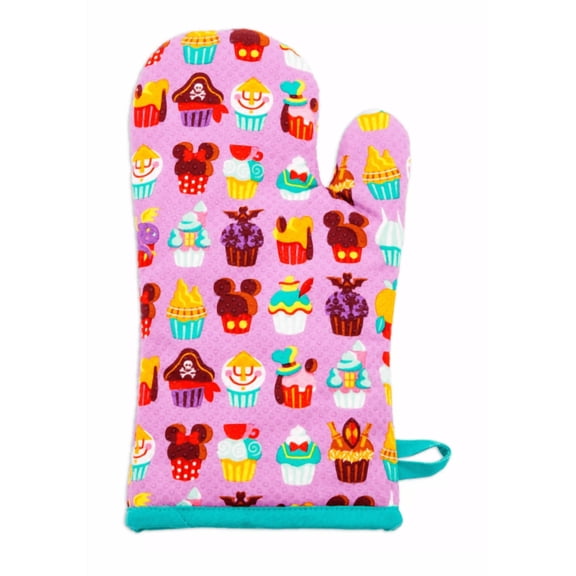 Disney Parks Mickey Mouse and Friends Cupcake Oven Mitt Mousewares New With Tag