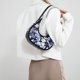 thumbnail image 4 of Bolso de hombro de media luna para mujer de piel sintética sencillo para uso diario bolso de viaje para mujer, 4 of 6