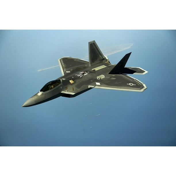 Airplane Fighter Flight Military Jet F 22 Flying Inch By 30 Inch Laminated Poster With Bright Colors And Vivid Imagery Fits Perfectly In Many Attractive Frames Walmart Com Walmart Com