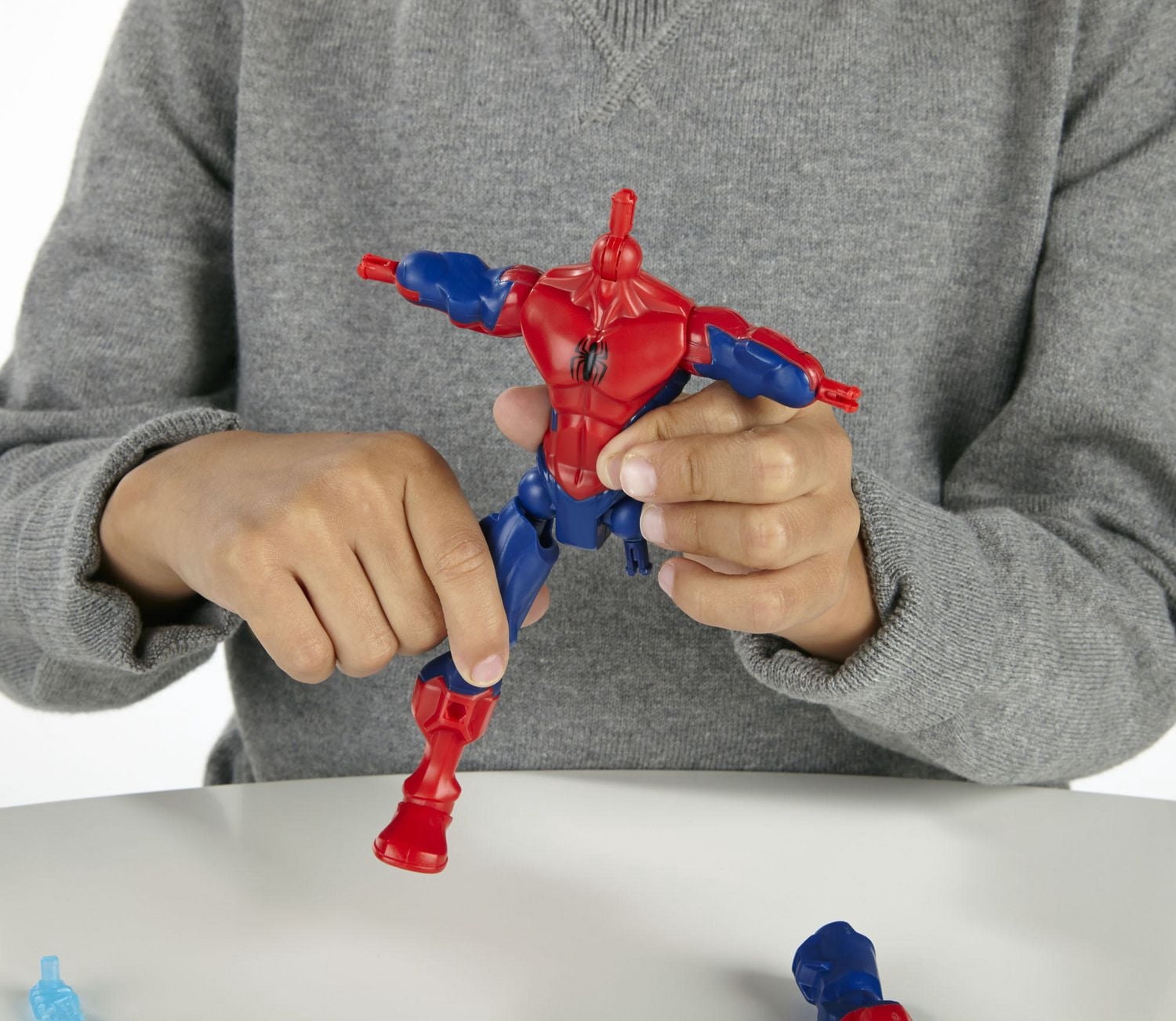 MARVEL Avengers Super Hero Mashers Spin Attack Spider-Man – Figura Personalizzabile Con Testa E Braccio Sabretooth