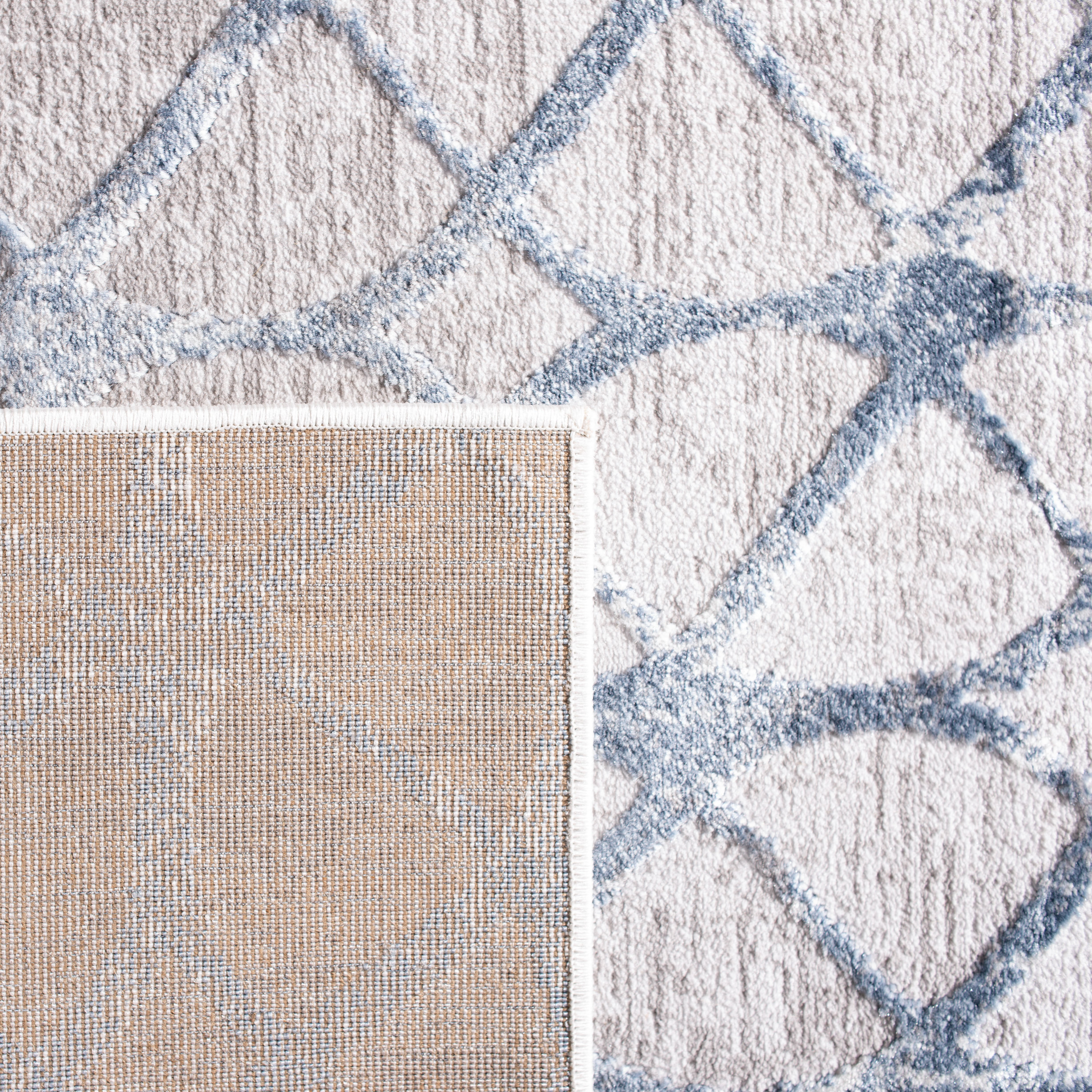 SAFAVIEH Amelia Floella Geometric Area Rug, Gray/Blue, 6'7" x 6'7" Round