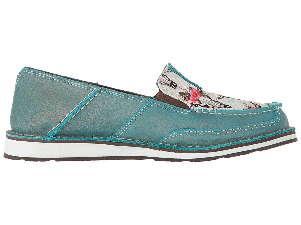 ariat cruisers steers and roses