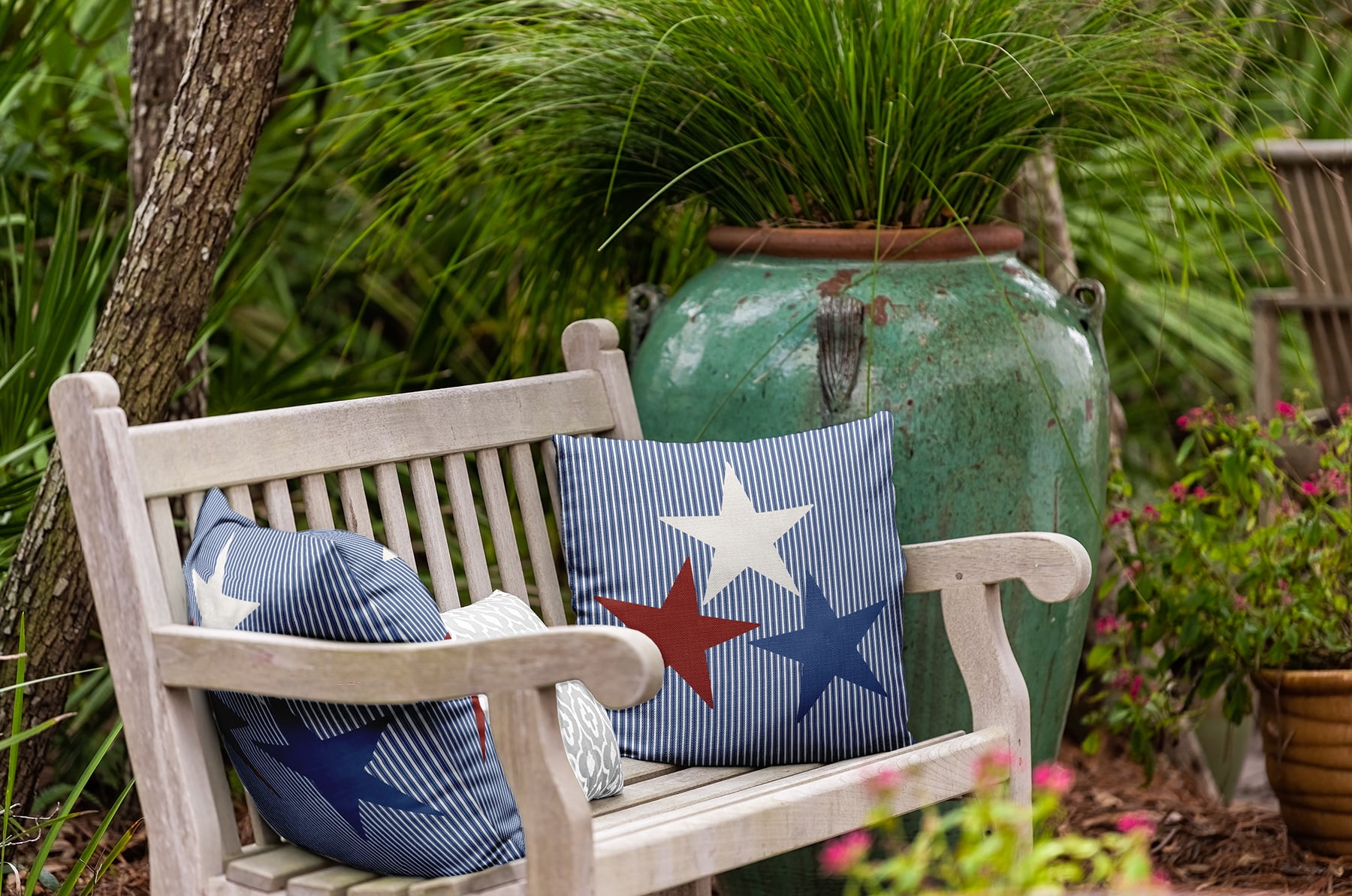 Simply Daisy 20" x 20" USA Colors Indoor/Outdoor Throw Pillow, Nautical Navy (1 count)