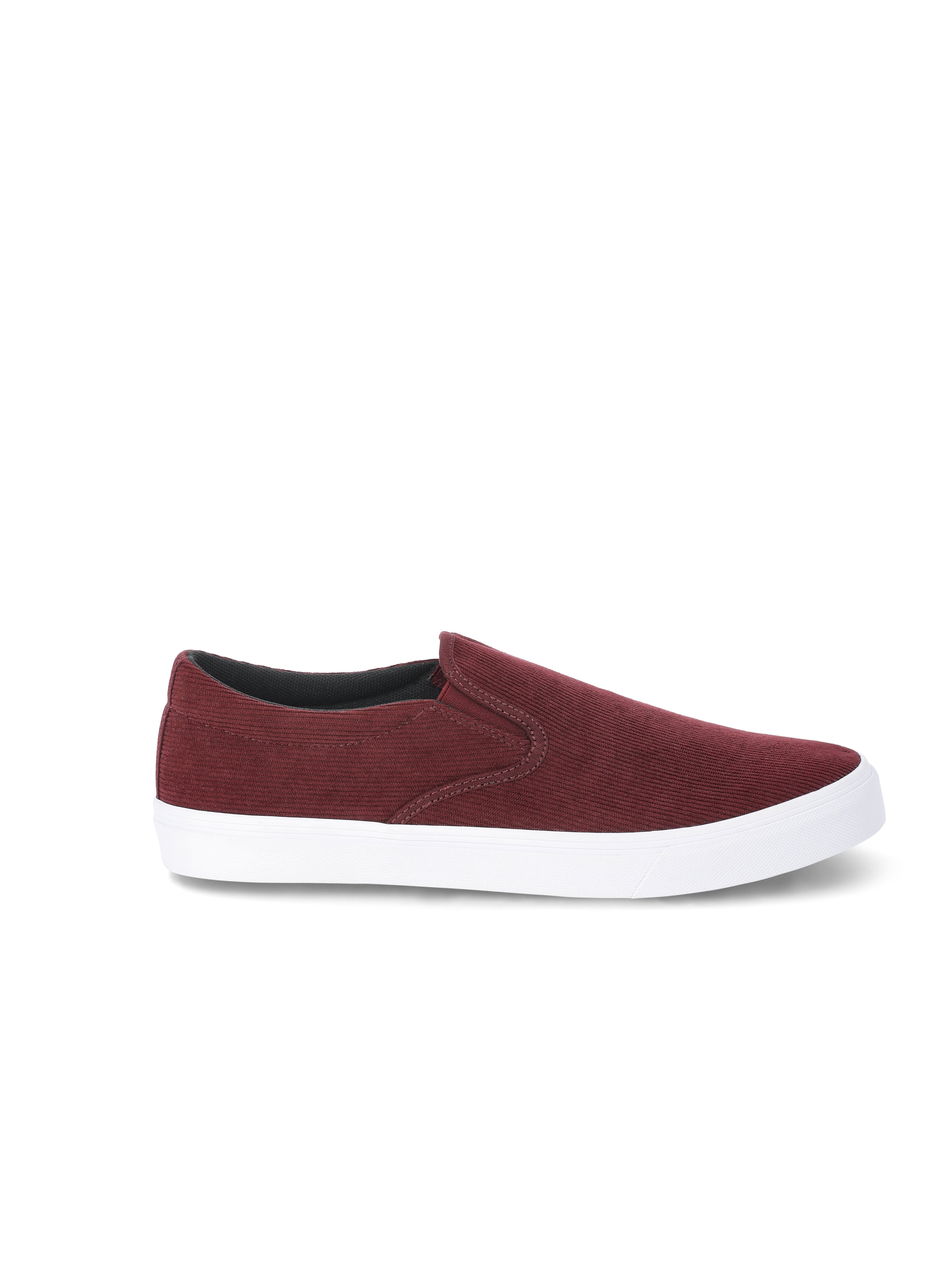 No Boundaries Men's Clinton Slip On Casual Sneakers