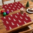 thumbnail image 1 of Feltree Napperon de Noël Lavable Résistant aux Taches Tapis de Table Isolant avec Imprimé de Noël Rouge pour Décoration de Fête et de Vacances, 1 of 8