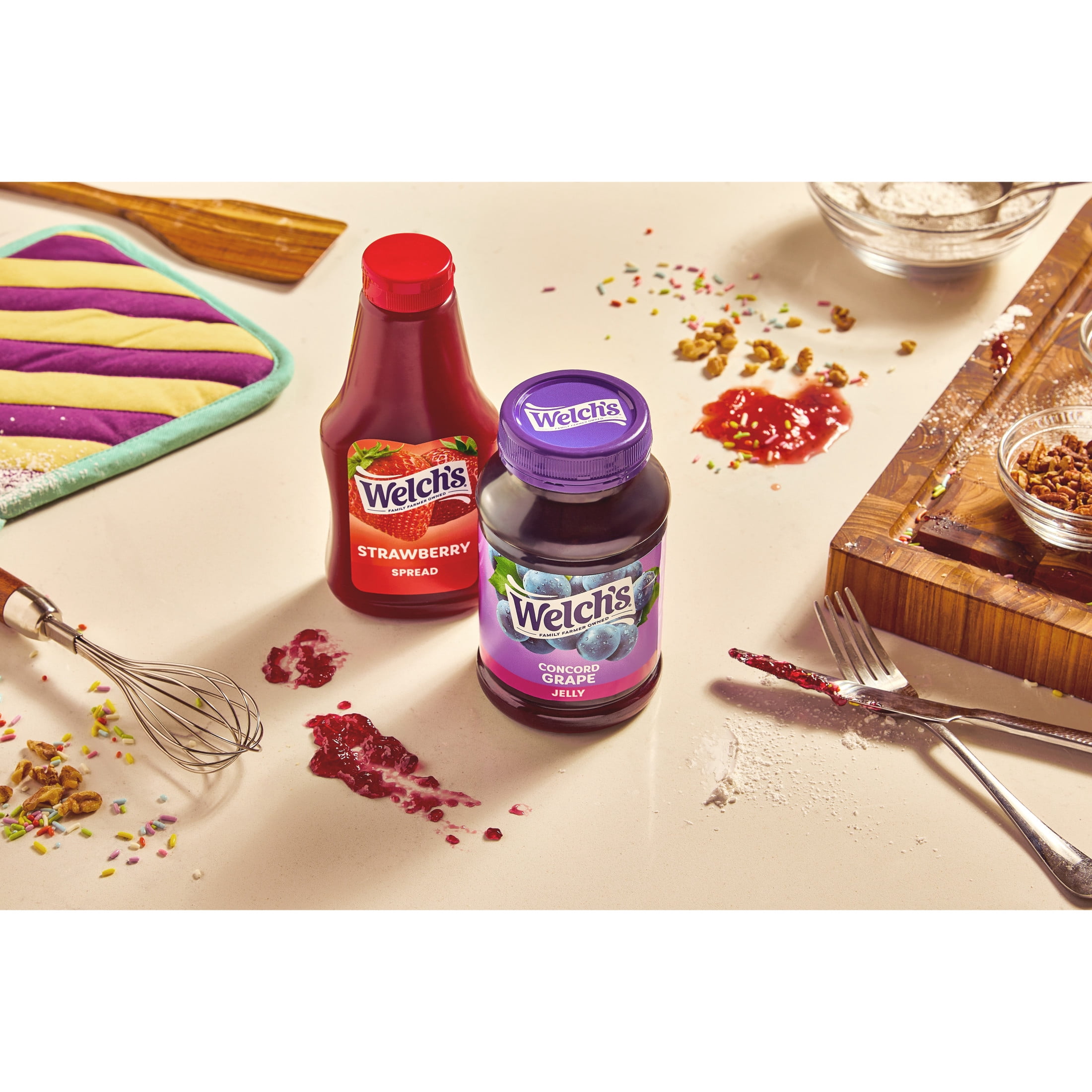 (2 pack) Welch's Strawberry Spread, 20 oz Squeeze Bottle