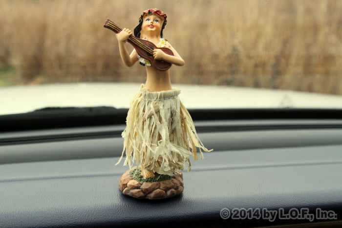 hula girl in car