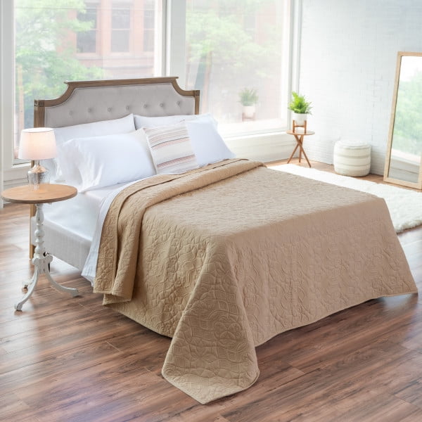 Photo 1 of KING SIZE Welhome 100% Cotton Aidan Washed Oversize Coverlet /Embroidered / Almond