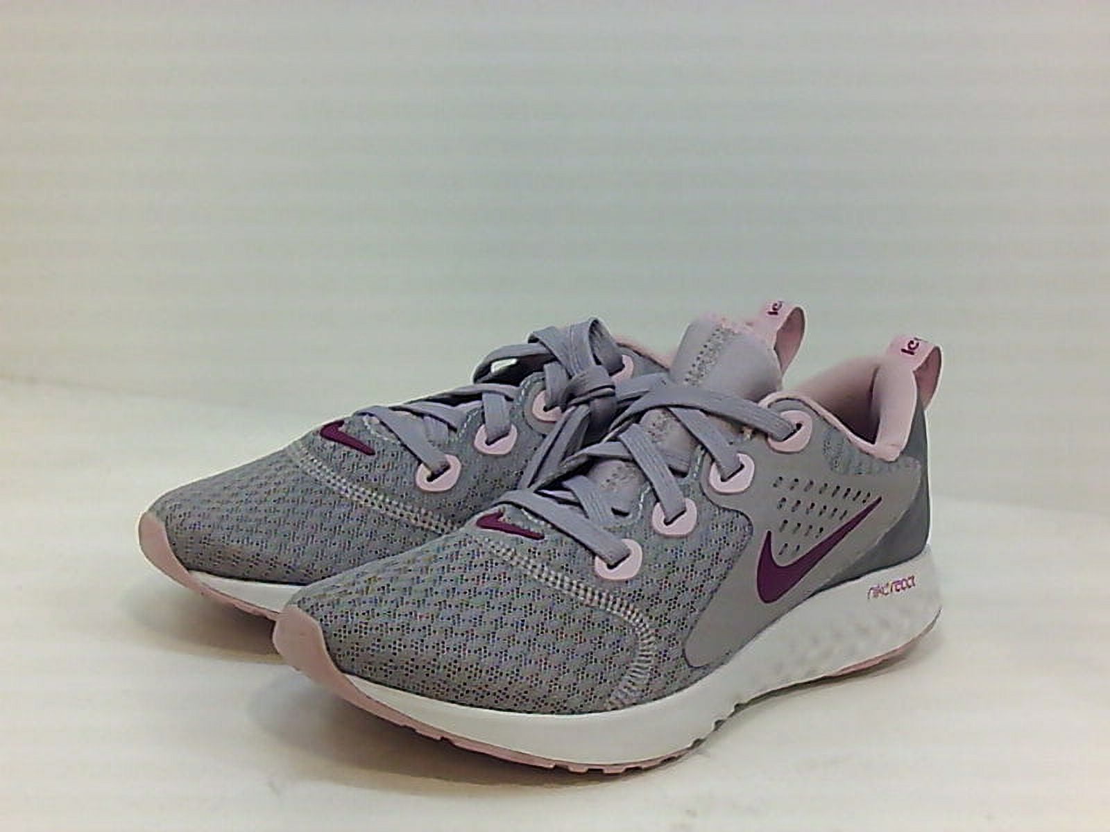 women's running shoe nike legend react