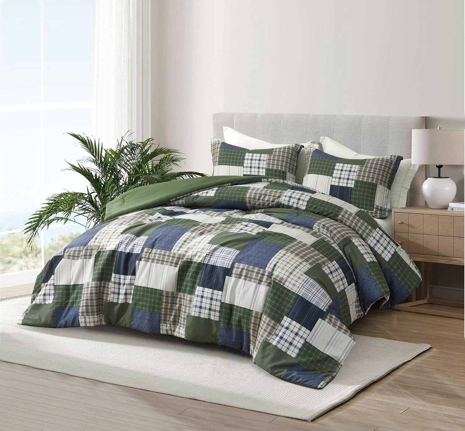 Chezmoi Collection Cedar 3-Piece Printed Patchwork Comforter Set, Green Navy Plaid Striped, Pre-Washed Microfiber Lightweight Reversible Bedding for All Seasons, Queen Size