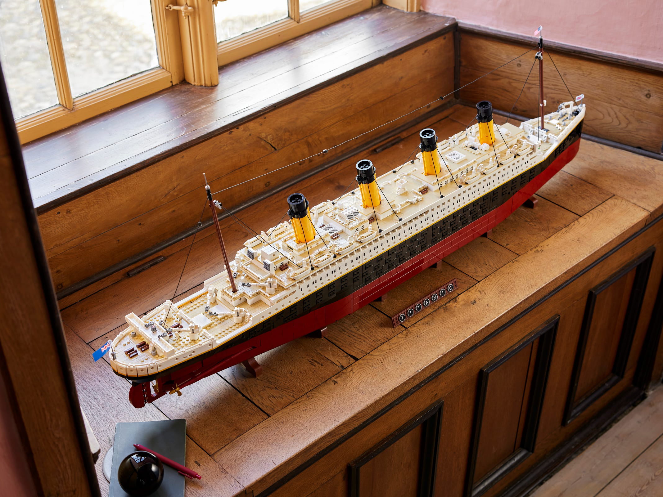  LEGO Icons 10294 - Titanic : Toys & Games