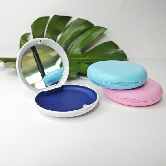 Orthodontic Retainer Case Clear Aligner Case for Dental Care Featuring Cleaning Made of Plastic and Silicon