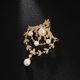 thumbnail image 5 of Broche de oro chapado en cobre con perlas reales de agua dulce estilo corte vintage, 5 of 5