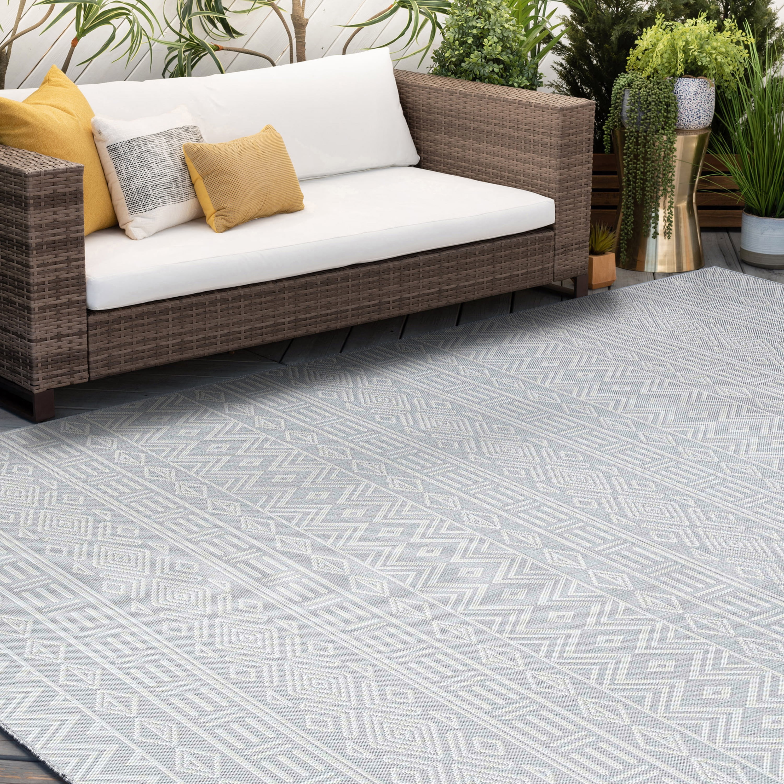 6ft Round Water Resistant, Indoor Outdoor Rugs for Patios, Front Door Entry, Entryway, Deck, Porch, Balcony | Outside Area Rug for Patio | Gray, Moroccan | Size: 5'3'' Round