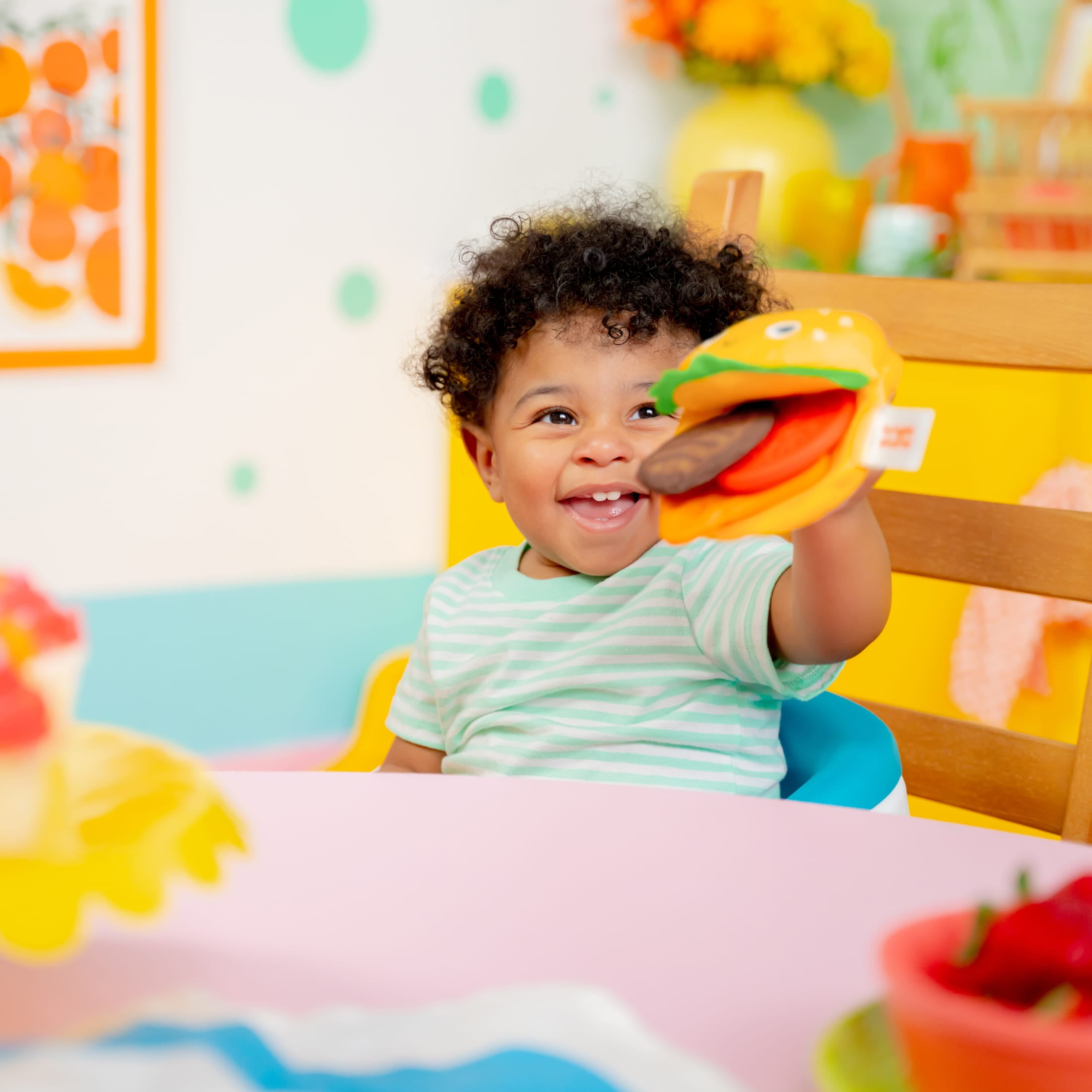 Bright Starts Say Cheeseburger on the Go Teether Toy, Unisex, Infants Ages 3 Months+