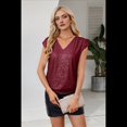 thumbnail image 4 of Tops de Corta con Lentejuelas y Cuello en V para Mujer, Camiseta Sin Mangas Elástica Brillante, Color Rojo M, 4 of 8
