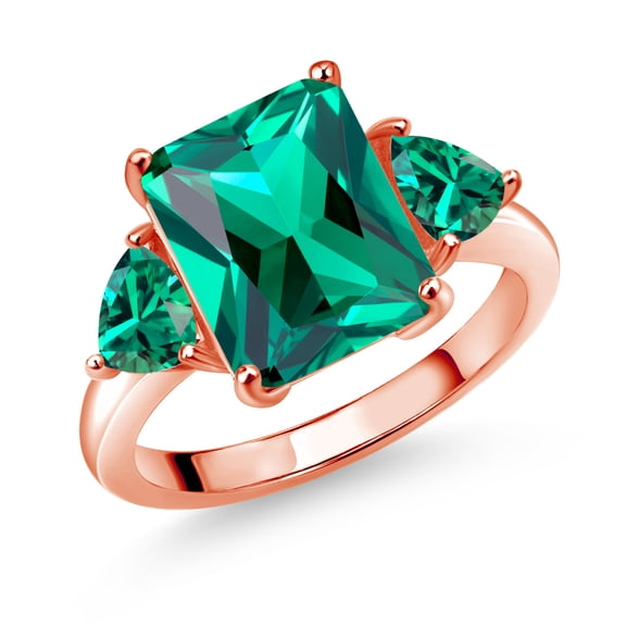Gem Stone King 18K Rose Gold Plated Silver Green Nano Emerald 3 Stone Ring for Women (6.42 Cttw, Emerald Cut 12X10MM, Trillion 5X5MM, May Birthstone, Size 9)