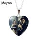 thumbnail image 1 of Nueva película Crepúsculo Bella Edward Jacob Renesmee personaje corazón colgante collar joyería hecha a mano collares HZ3 Tan Jianjun unisex, 1 of 2