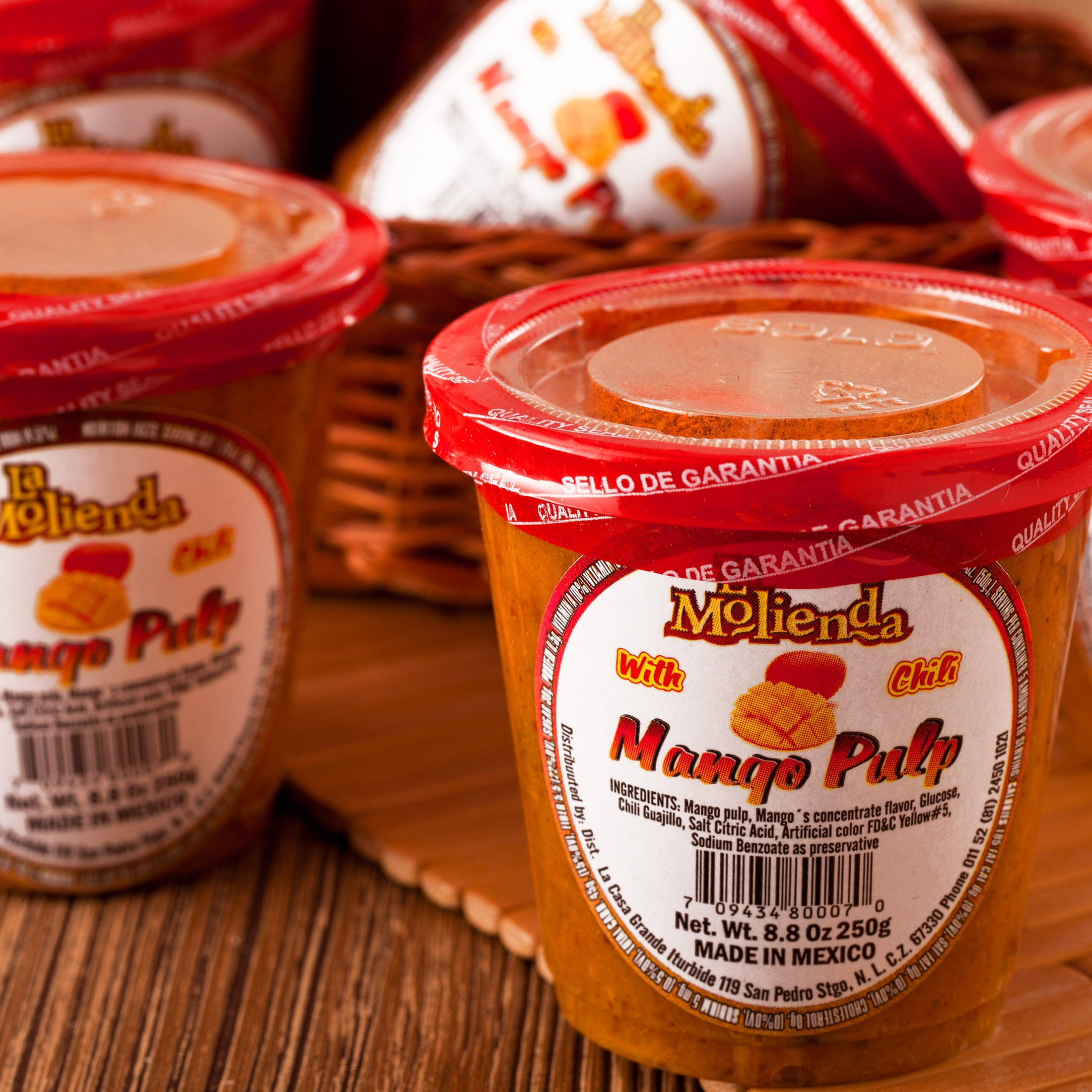 La Molienda Mango Paste with Chili Cup, Mexican Spicy Fruit Candy, 8.8 oz