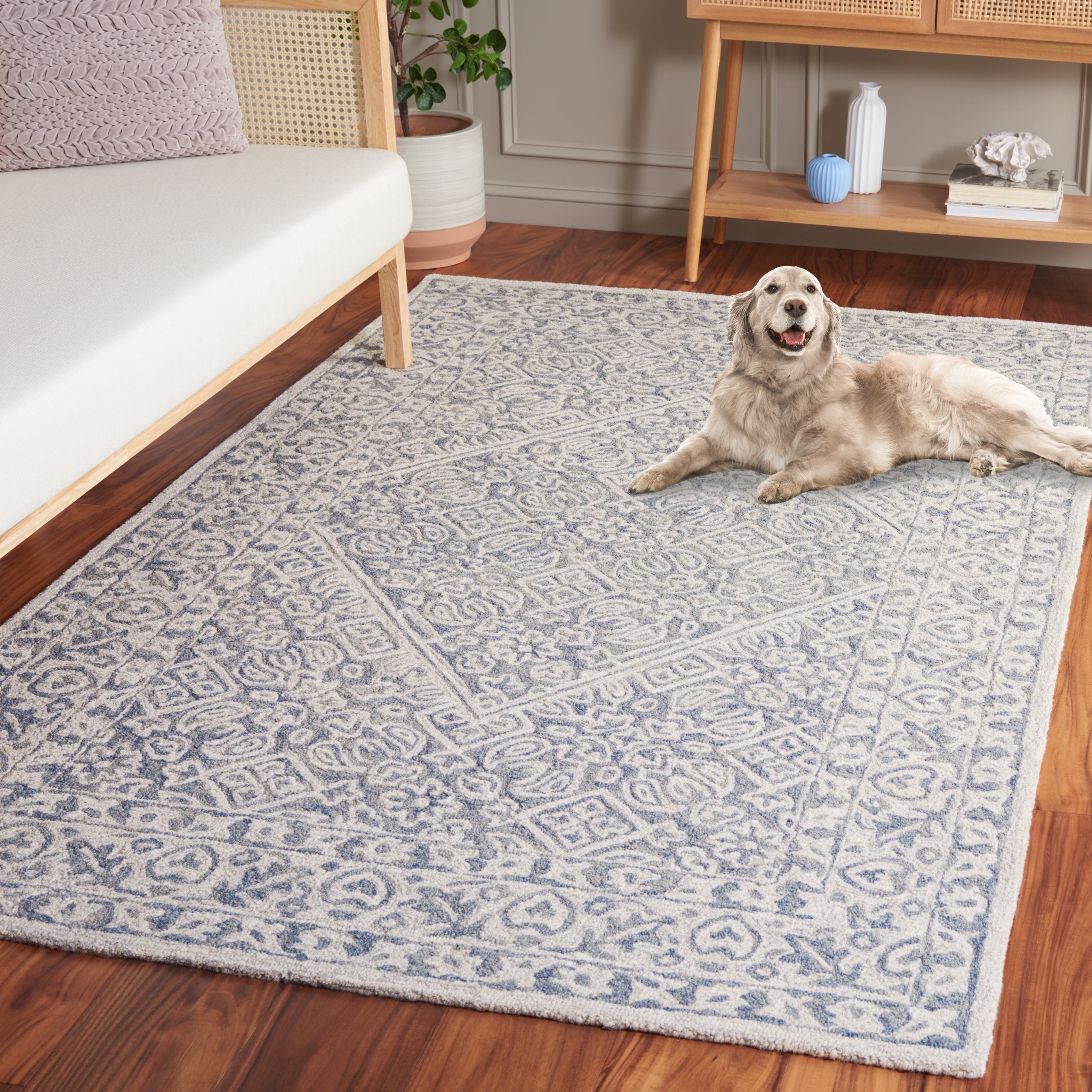 Safavieh Dip Dye Felicia Floral Area Rug, Gray/Ivory, 3' x 5'