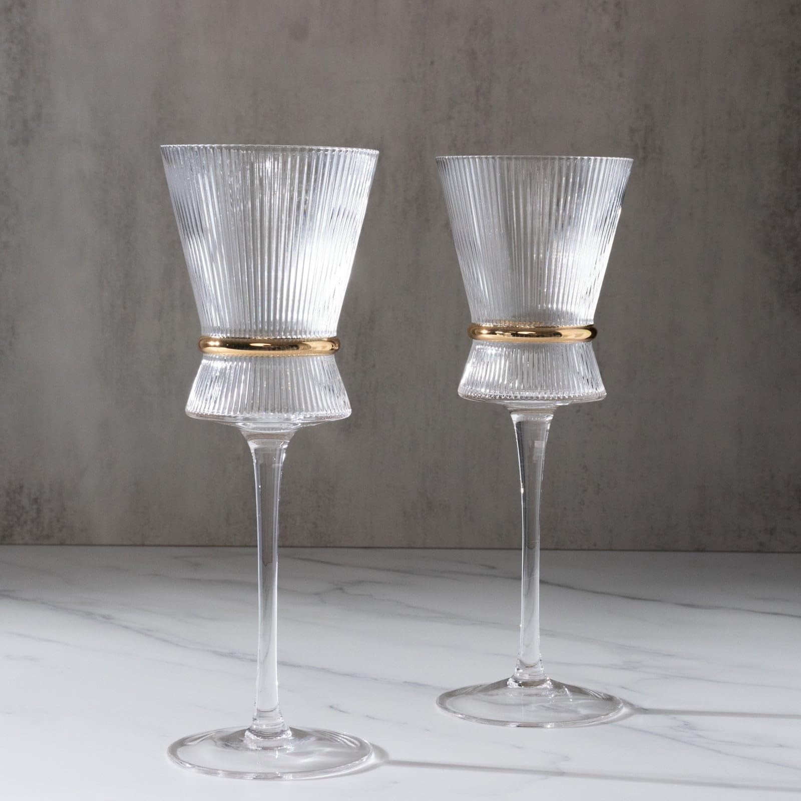 Efavormart 6-Pack Wine Glasses – 9oz Real Glass, Clear Ribbed Design with Gold Ring Accent, Elegant Glassware for Celebrations – 9" Tall