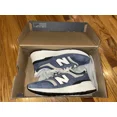 thumbnail image 4 of New Balance 997R J Crew Unisex Sneakers | Men’s 8, 4 of 6