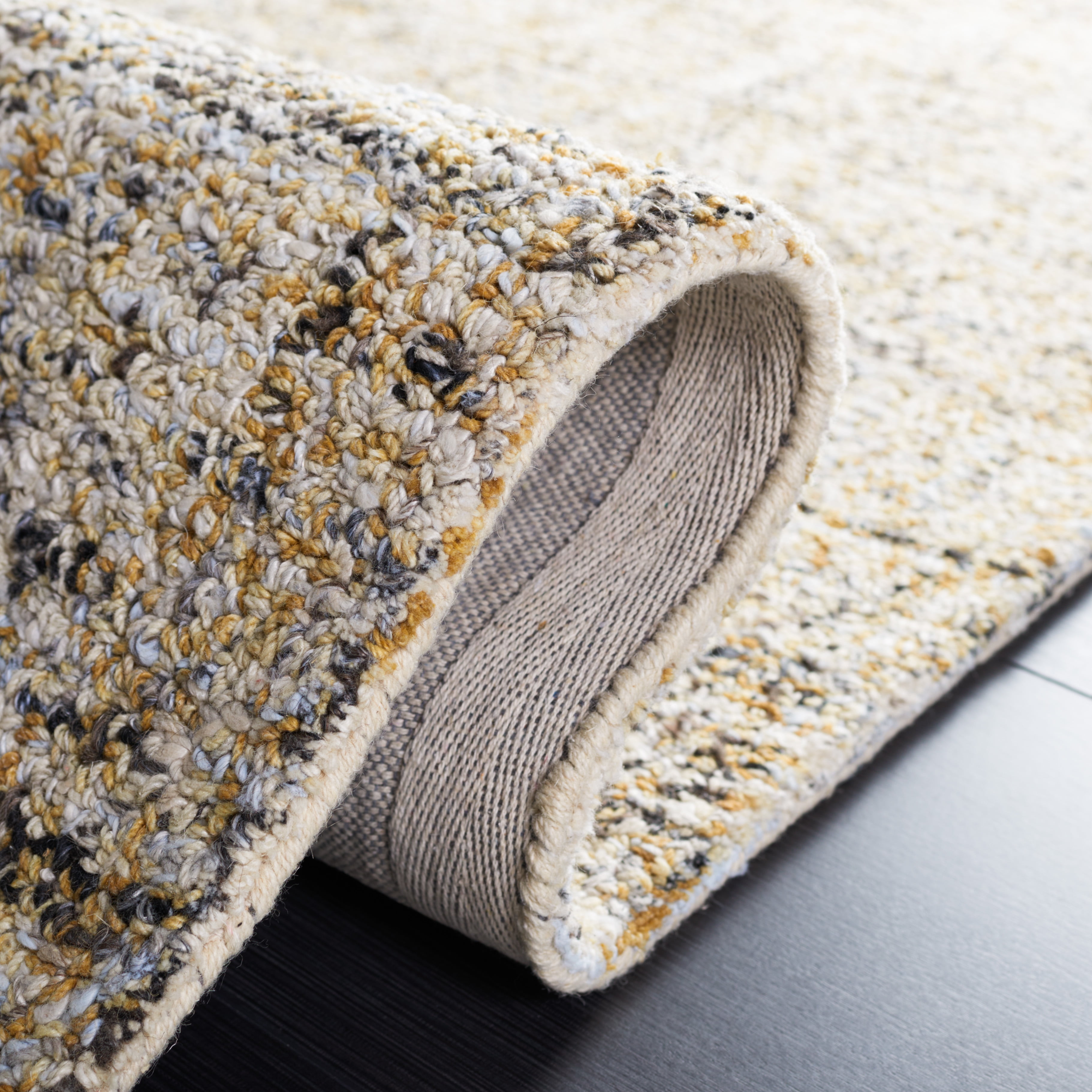 SAFAVIEH Abstract Roswell Distressed Area Rug, Beige/Gold, 6' x 6' Square